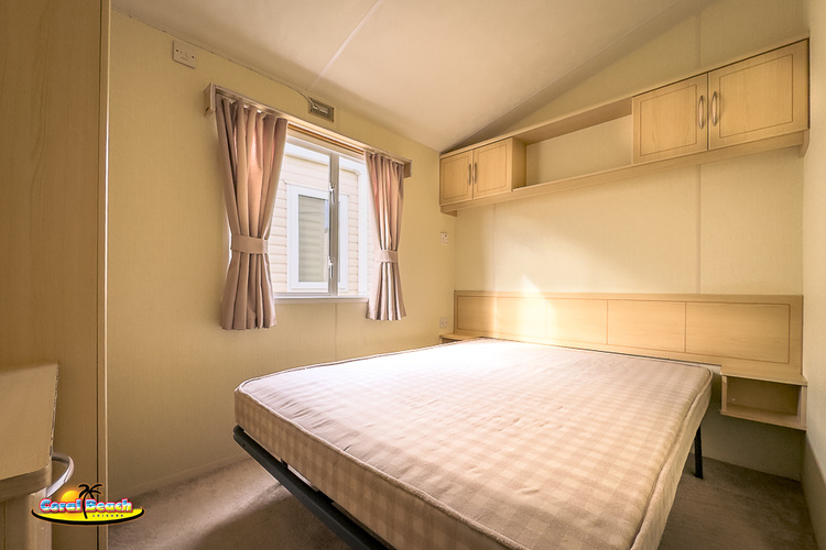 8 berth