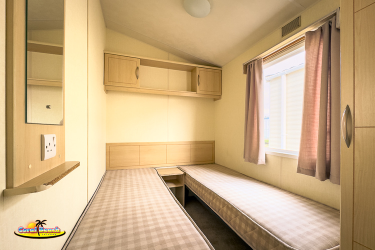 8 berth